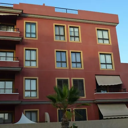 Cute With Pool Apartment